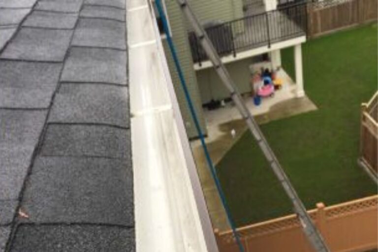 Gutter Cleaning in Melbourne by Green 1